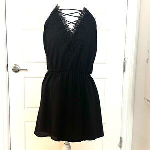 WAYF BLACK LACE ROMPER MEDIUM
